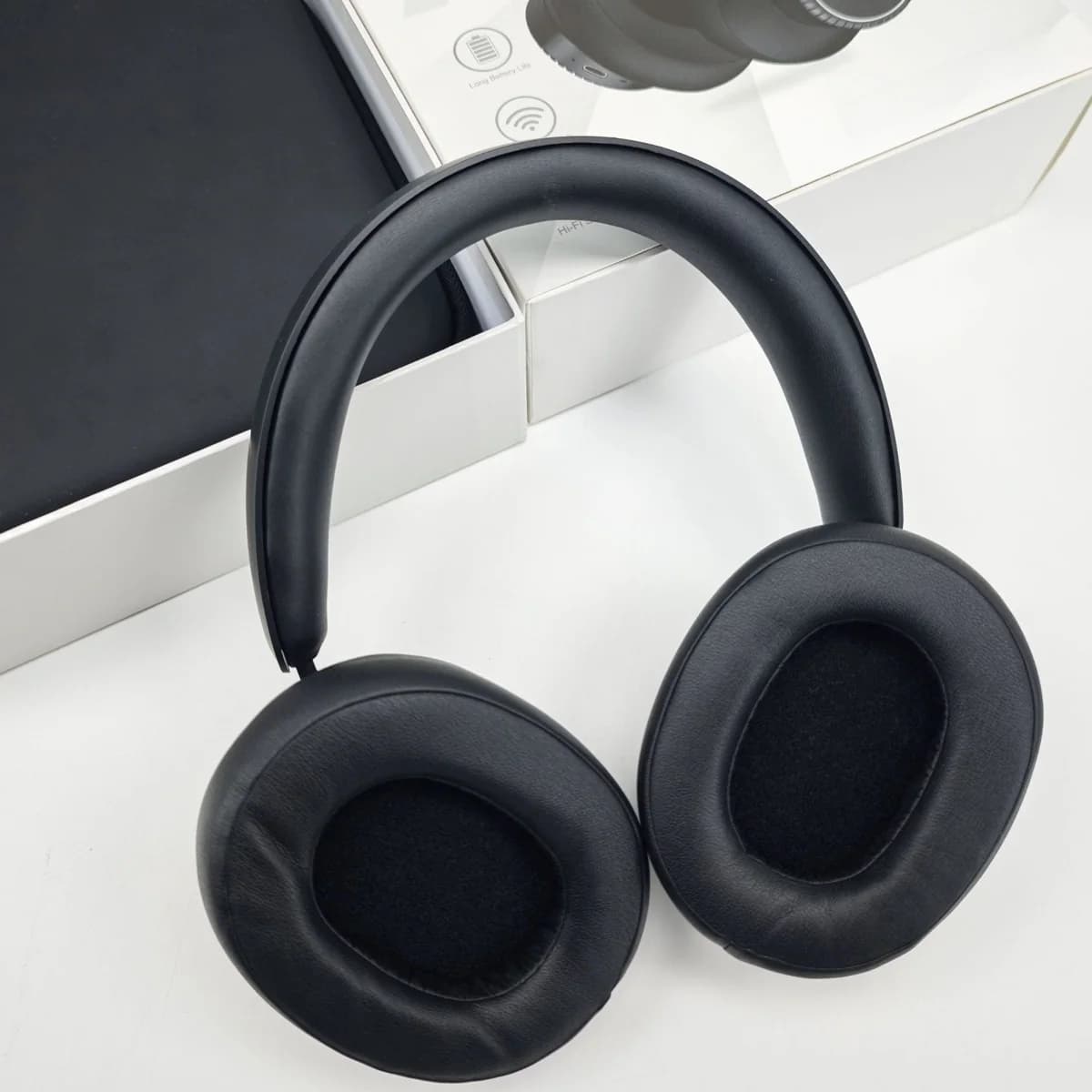Over-Ear Wireless Bluetooth Kopfhörer mit Noise Cancelling und Etui