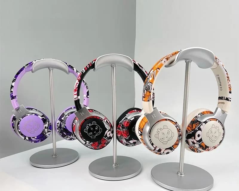 Graffiti Over-Ear Bluetooth-Kopfhörer mit RGB-Beleuchtung und Mikrofon