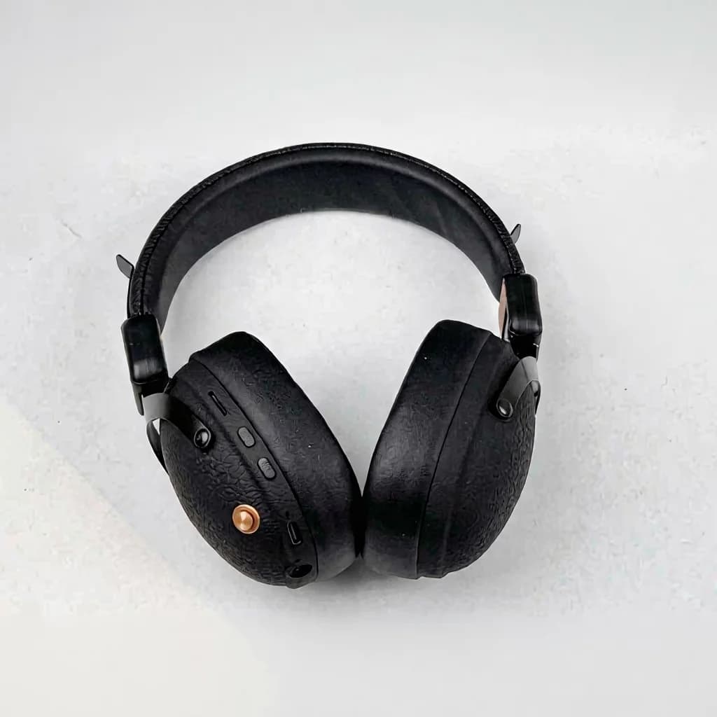 Retro Over-Ear-Kopfhörer mit Bluetooth 5.4 und langer Akkulaufzeit